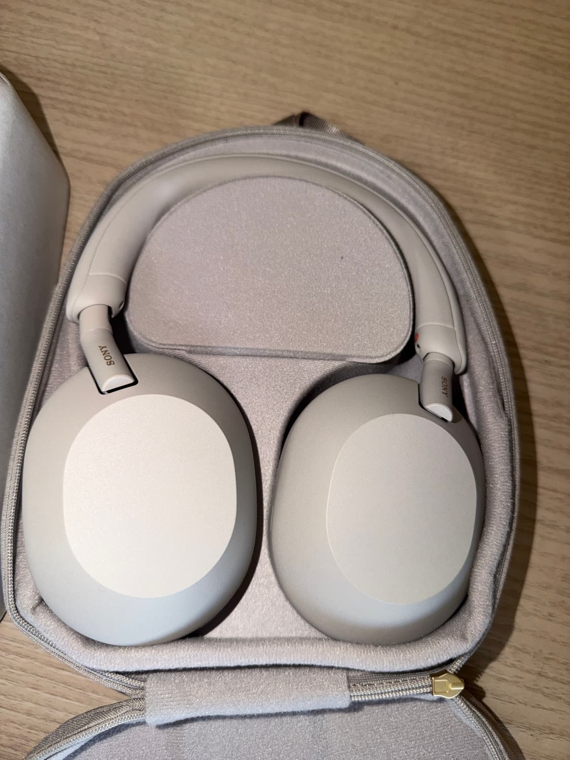 소니SONY WH1000XM5 헤드폰 상품이미지3