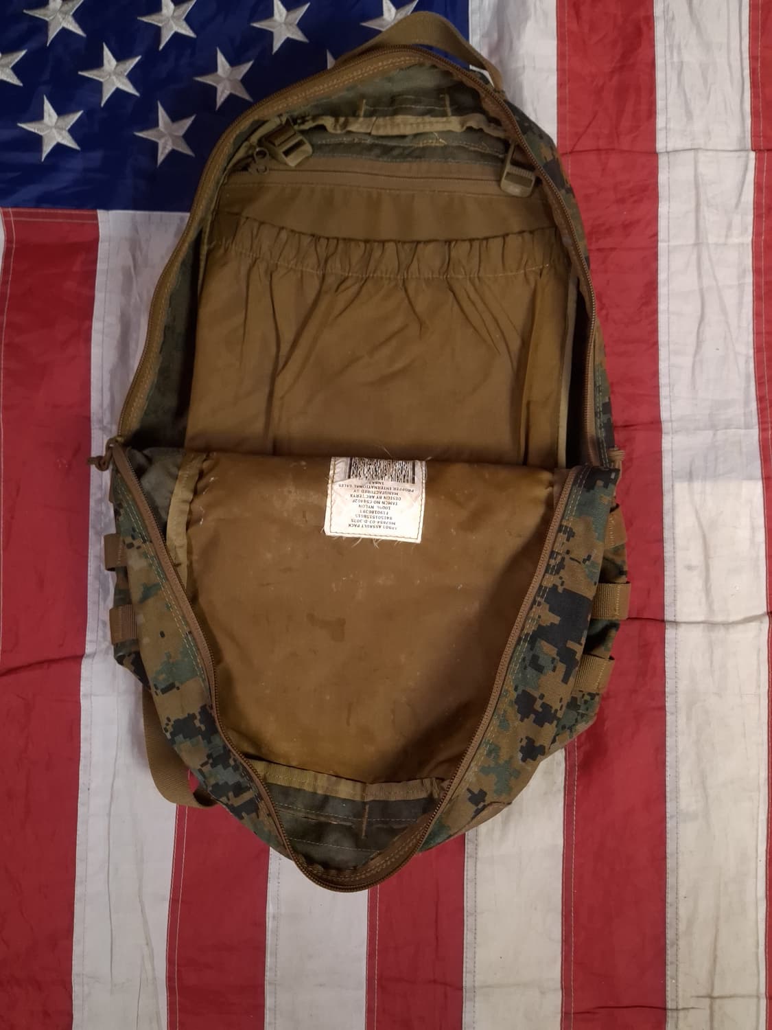 오리지날 미국제조 미해병대 X 아크테릭스 일베 어썰트배낭 상품이미지3