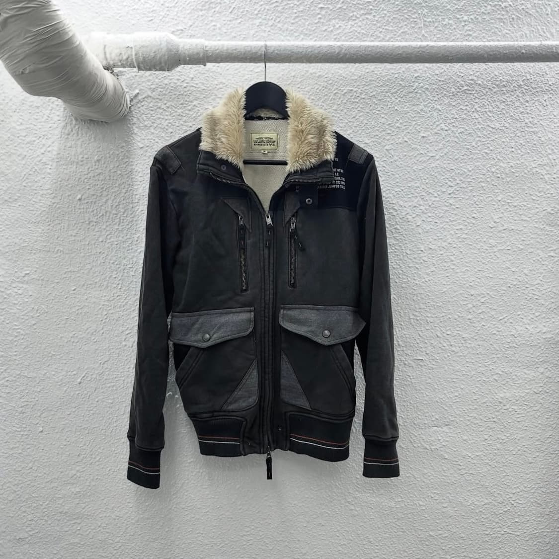 Avirex grunge flight fur jacket 상품이미지4
