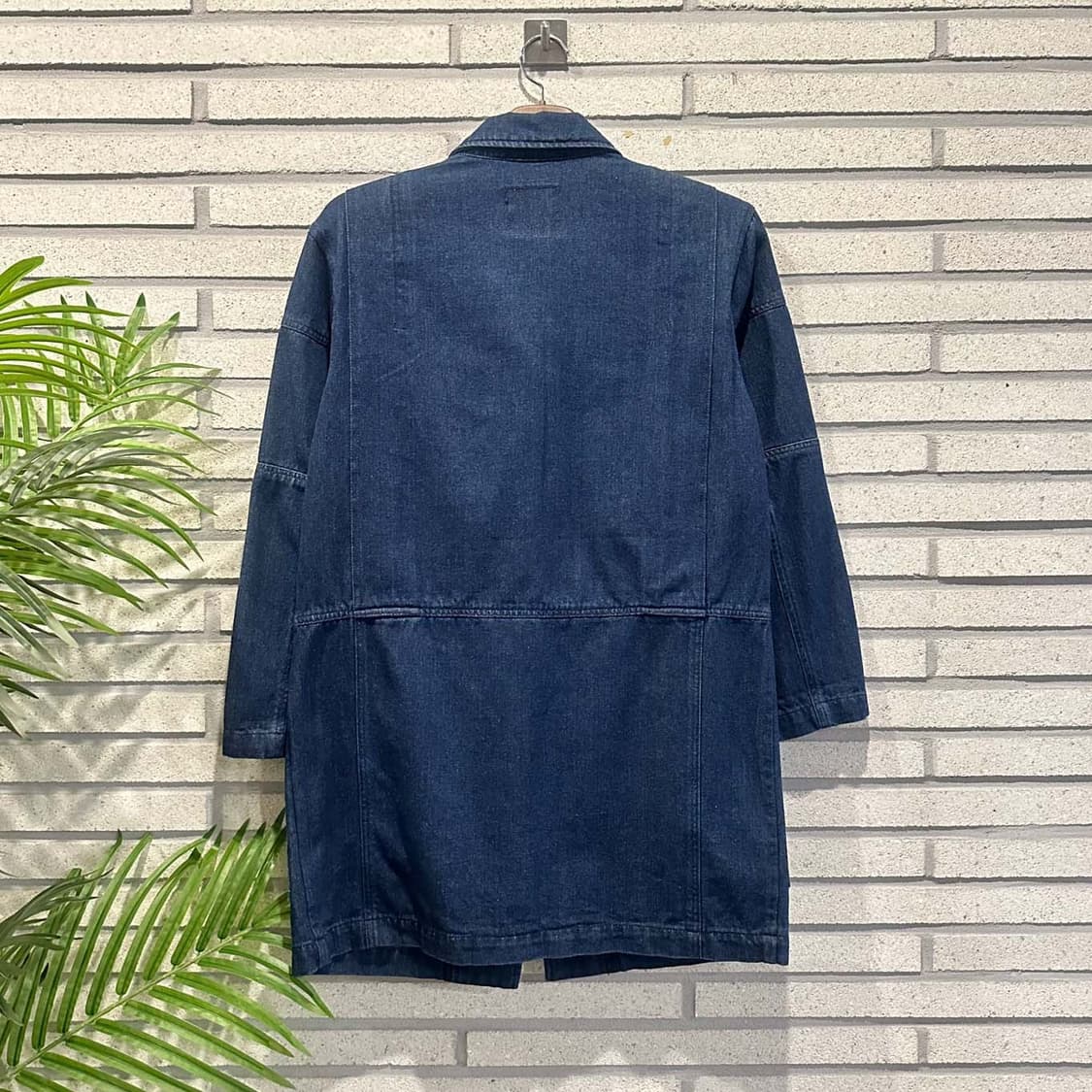 EVISU 에비수 데님 워크 미디 자켓 멀티 포켓 앞면 패치 디테일 진청 상품이미지2