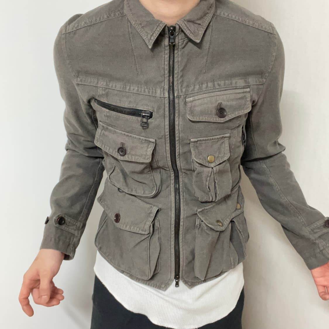 MULTI POCKET UTILITY JACKET 상품이미지2