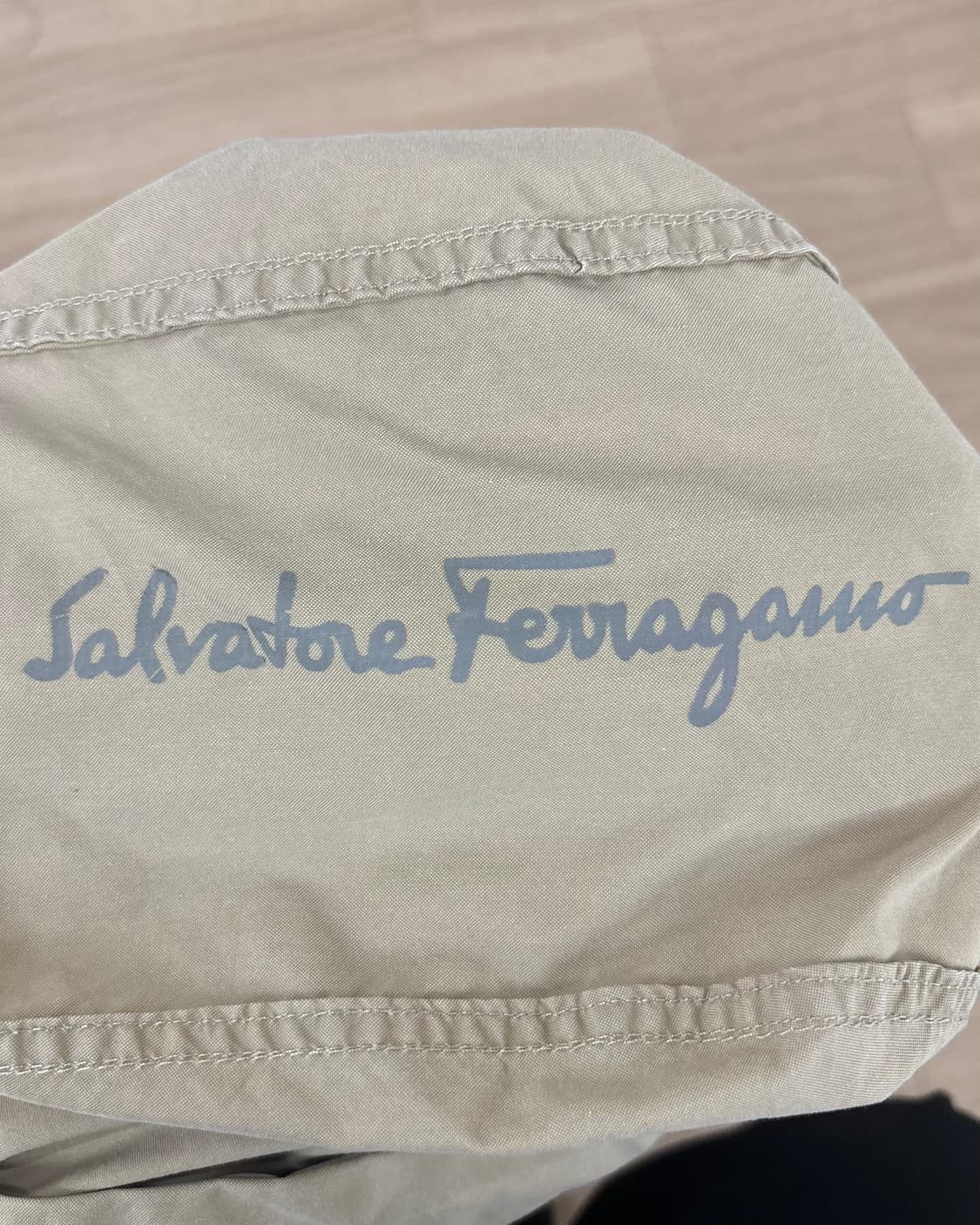 살바토레 페라가모 베이지 후드 바람막이 자켓 상품이미지7