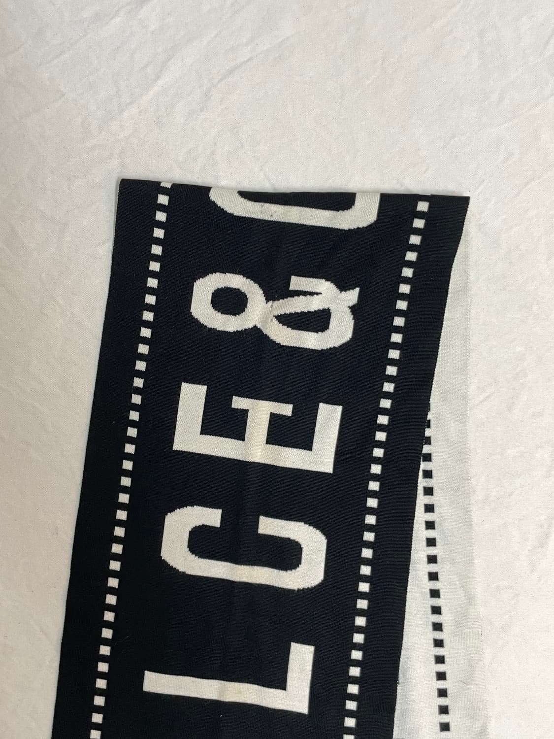 돌체 앤 가바나 니트 머플러  상품이미지4