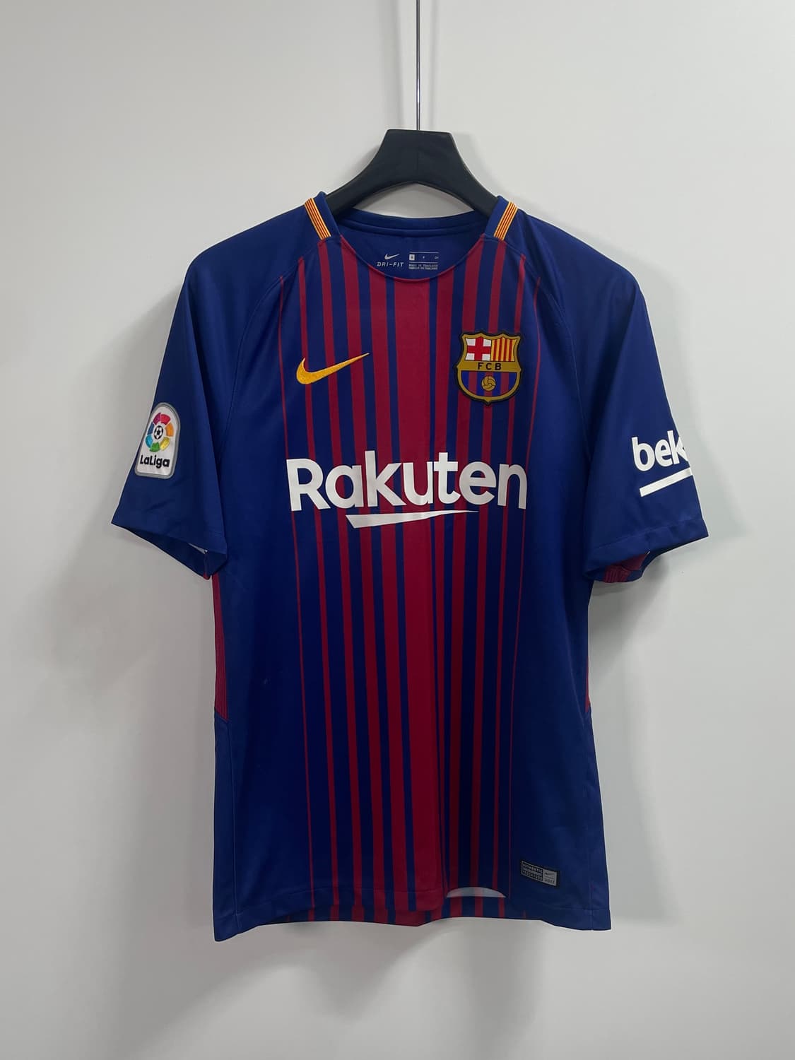 17-18 나이키 바르셀로나 메시 홈 유니폼 레플리카 티 (on.438) 상품이미지3