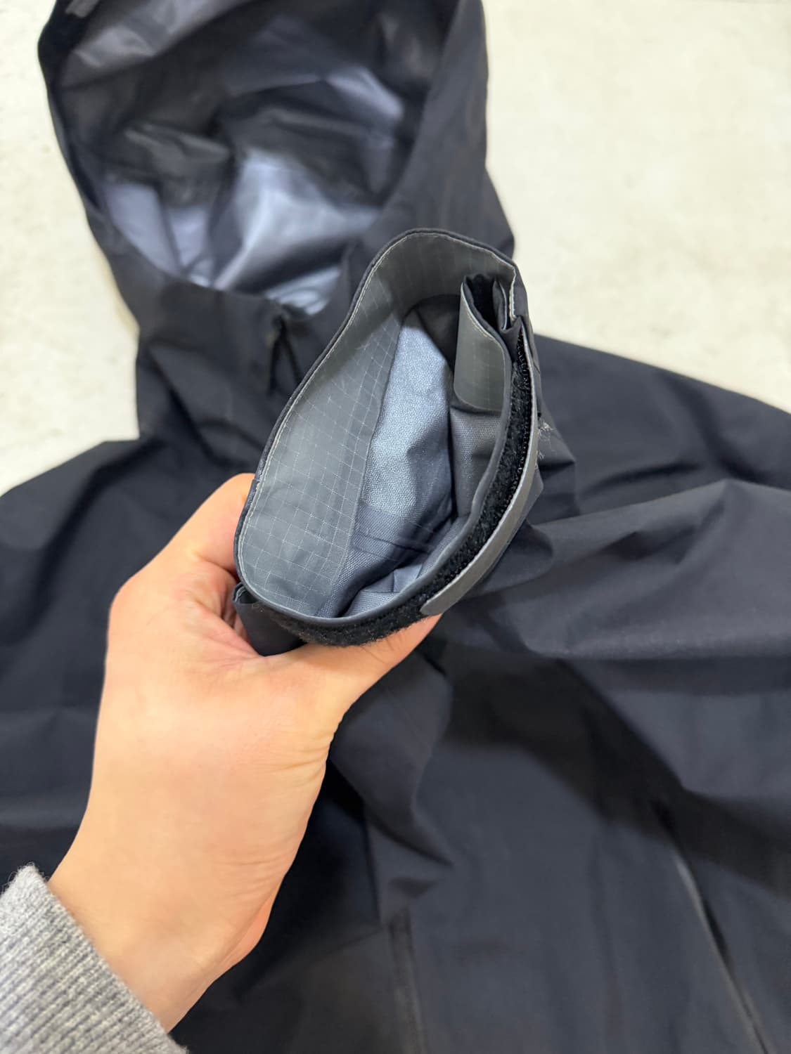 아크테릭스 베타 SL L 사이즈 블랙   진짜 진심 좋은가격입니다 찢김  상품이미지2