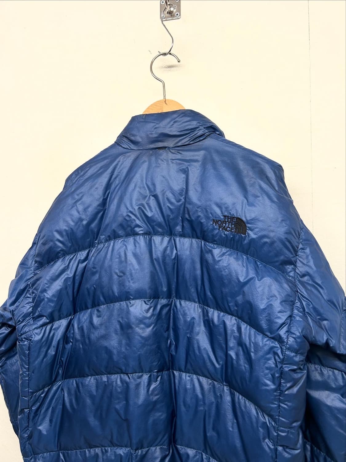 노스페이스 써밋 아콘카쿠아 경량패딩 상품이미지3