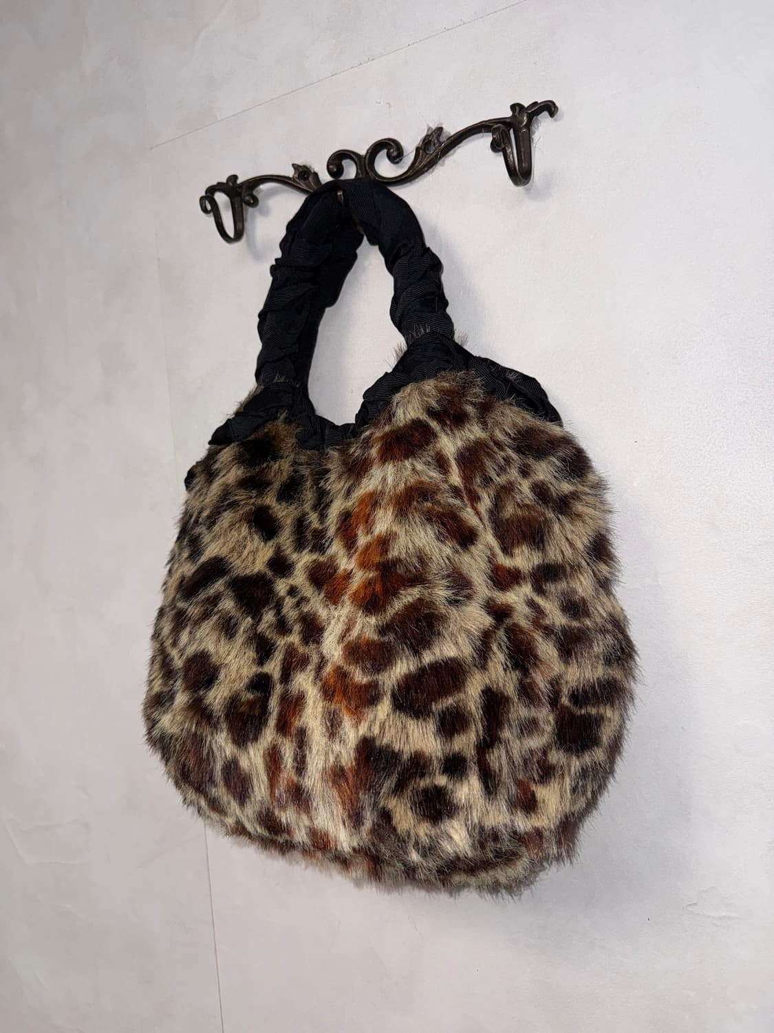 Mixed brown leopard fur shoulder bag 상품이미지3