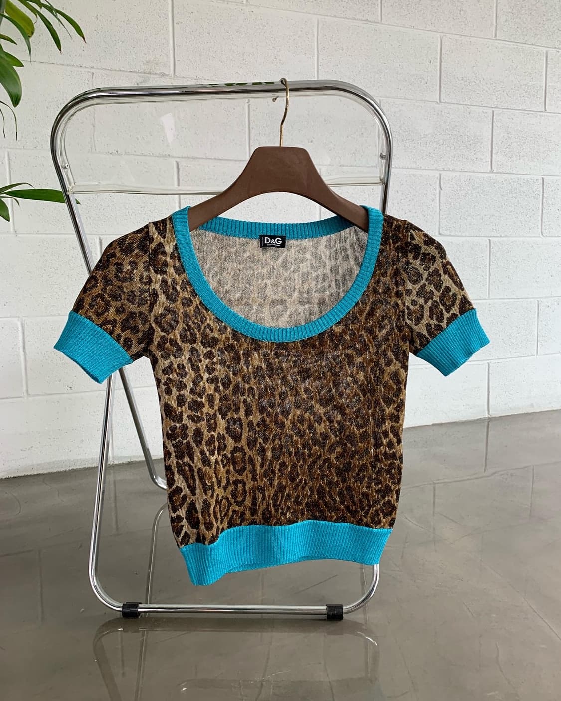 돌체앤가바나 크롭 니트 상품이미지1