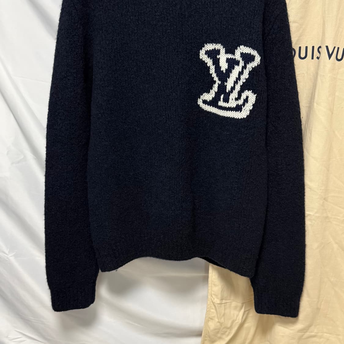 [S+급/XL] 루이비통 LV 인타르시아 크루넥 니트 네이비 상품이미지3