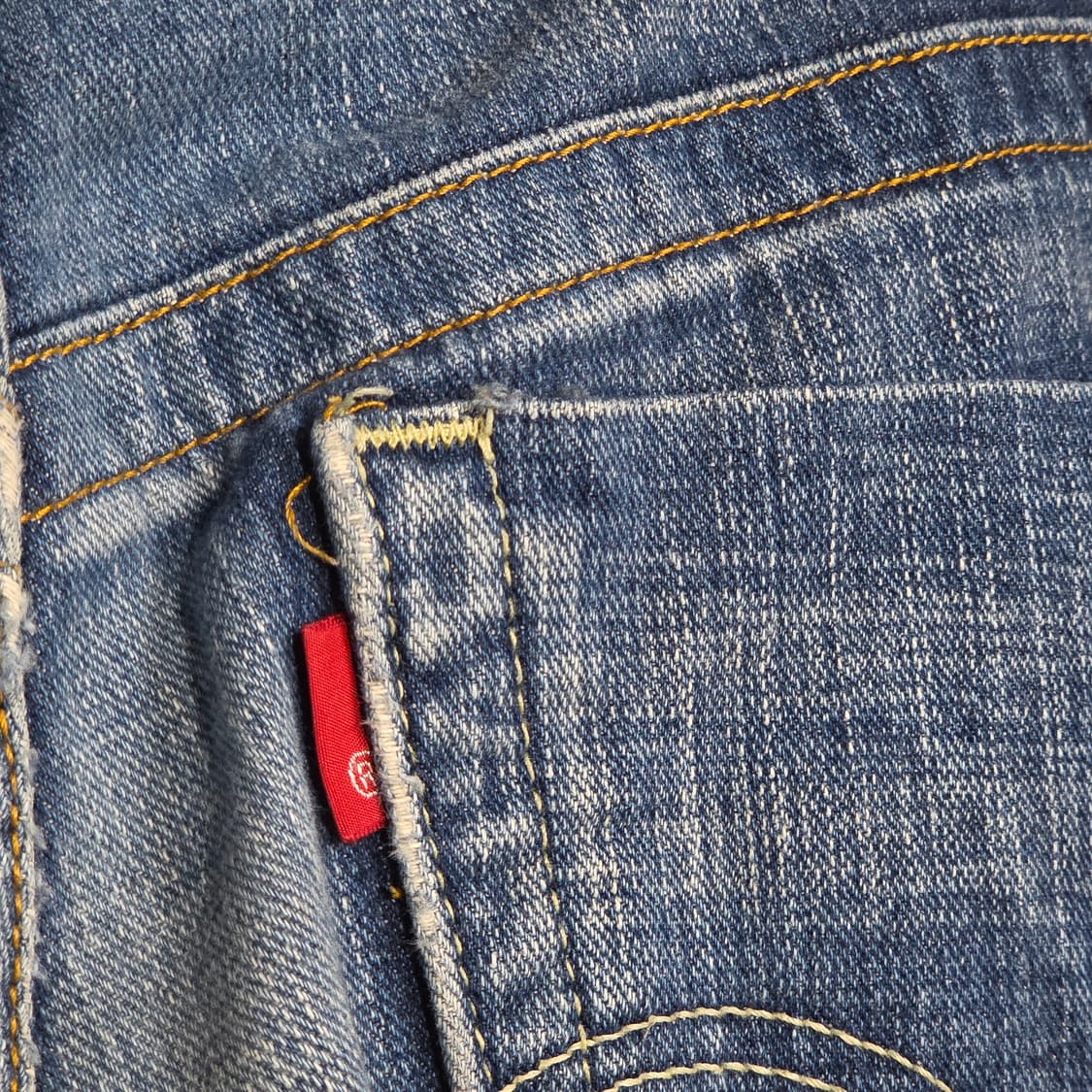 리바이스 513 신치백 로우라이즈 버튼 플라이 데님 팬츠 상품이미지5