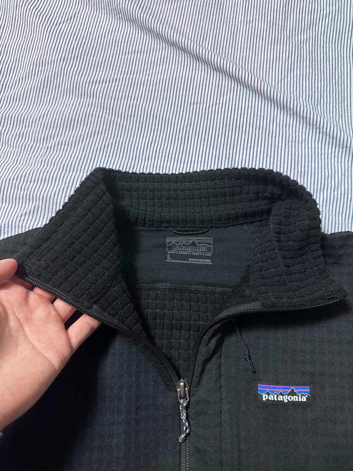 (새상품급) 파타고니아 R1 자켓 블랙 L 상품이미지6