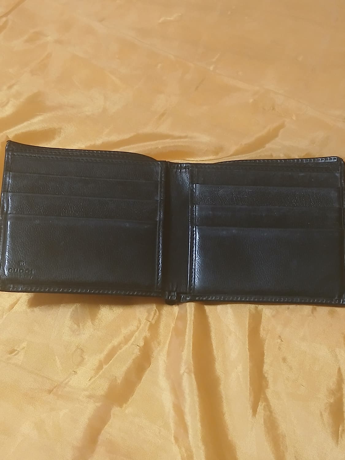 구찌 블랙 레더 반지갑 G Leather bifold wallet 상품이미지3