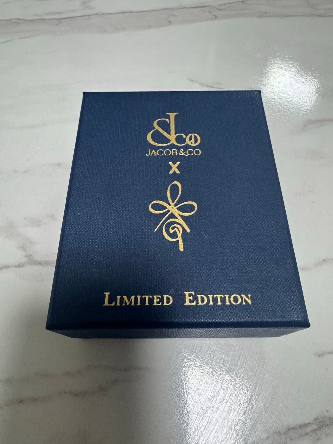 제이콥앤코 x 피스마이너스원 목걸이 팝니다! 상품이미지1