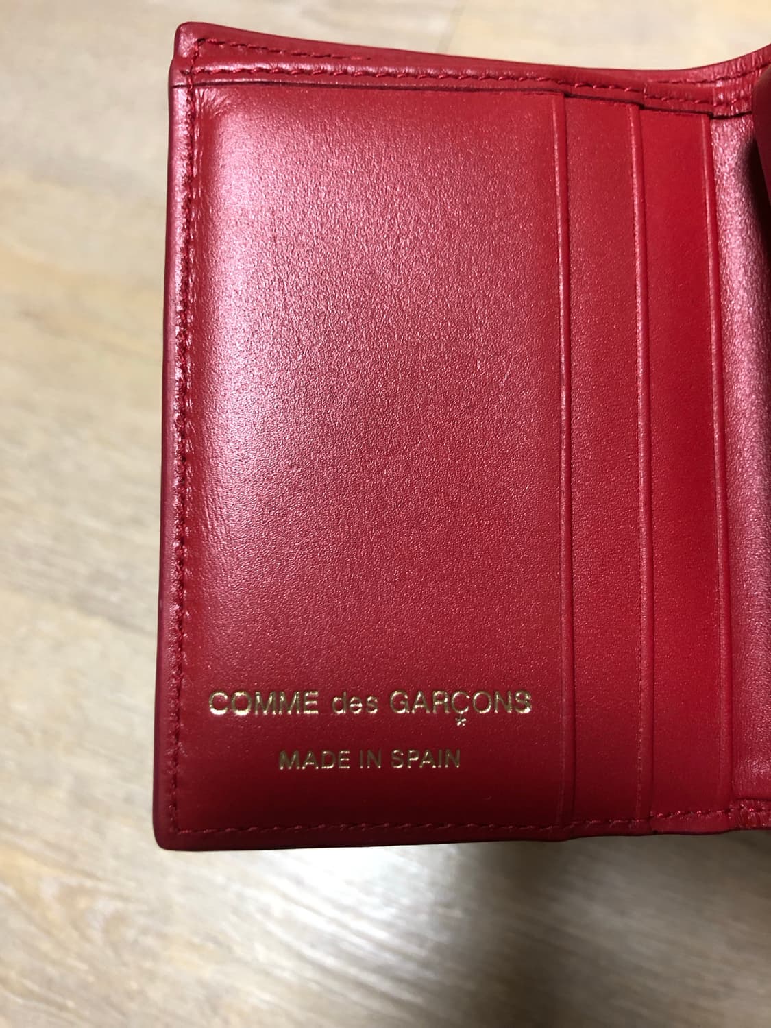 꼼데가르송 폴카 도트 반지갑 상품이미지8