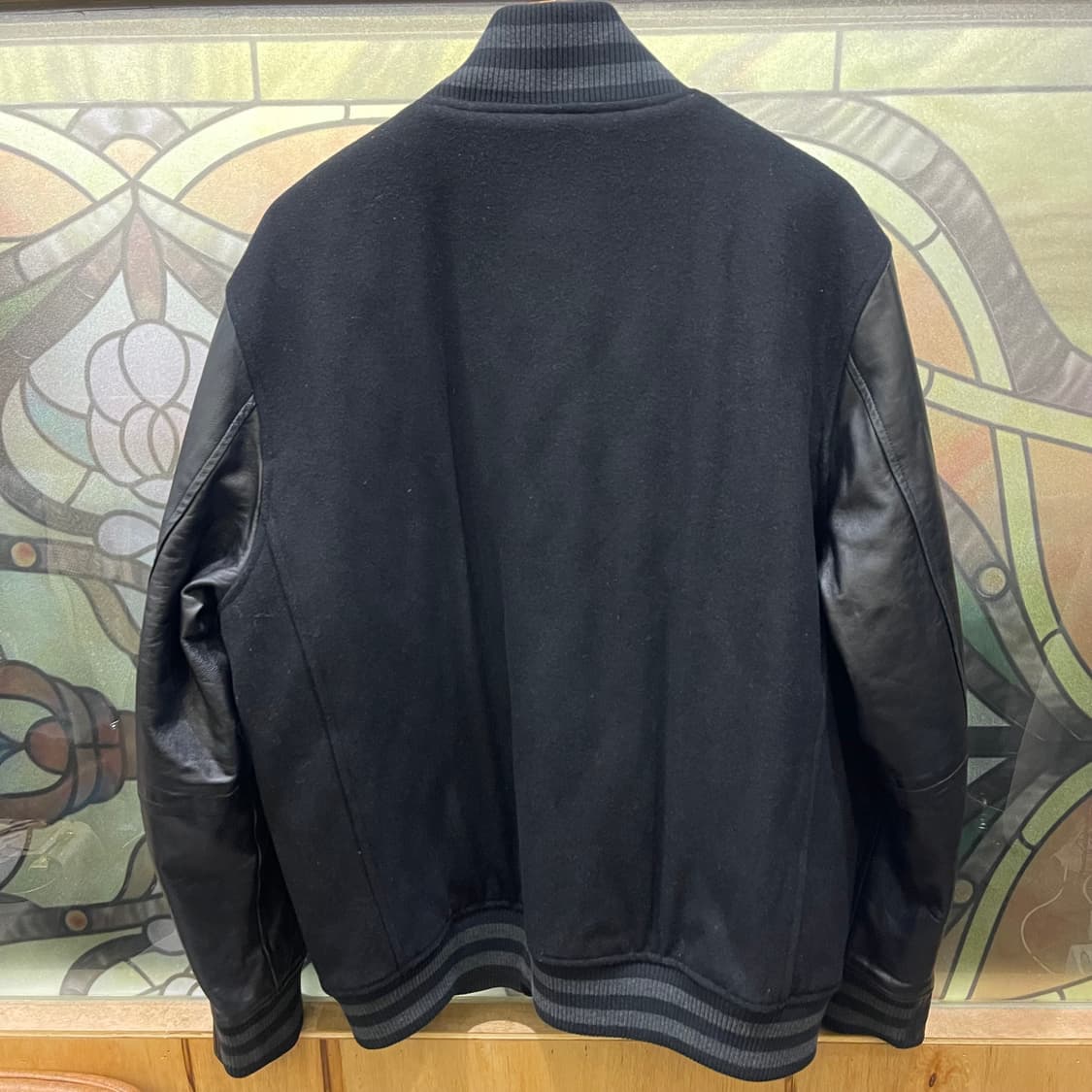 뉴에라 레더 스타디움 점퍼 상품이미지10