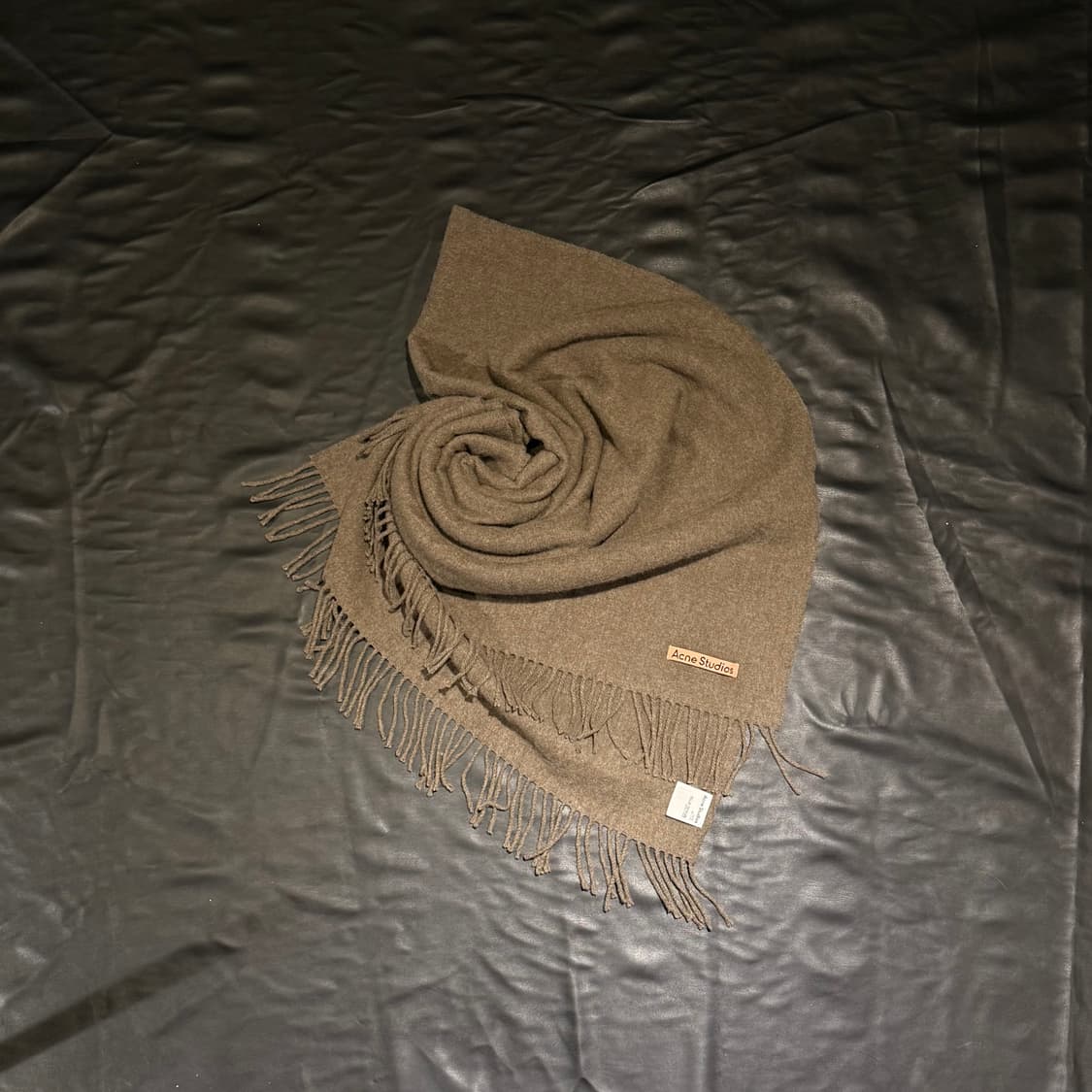 아크네 스튜디오 울 숄 머플러 브라운 상품이미지4