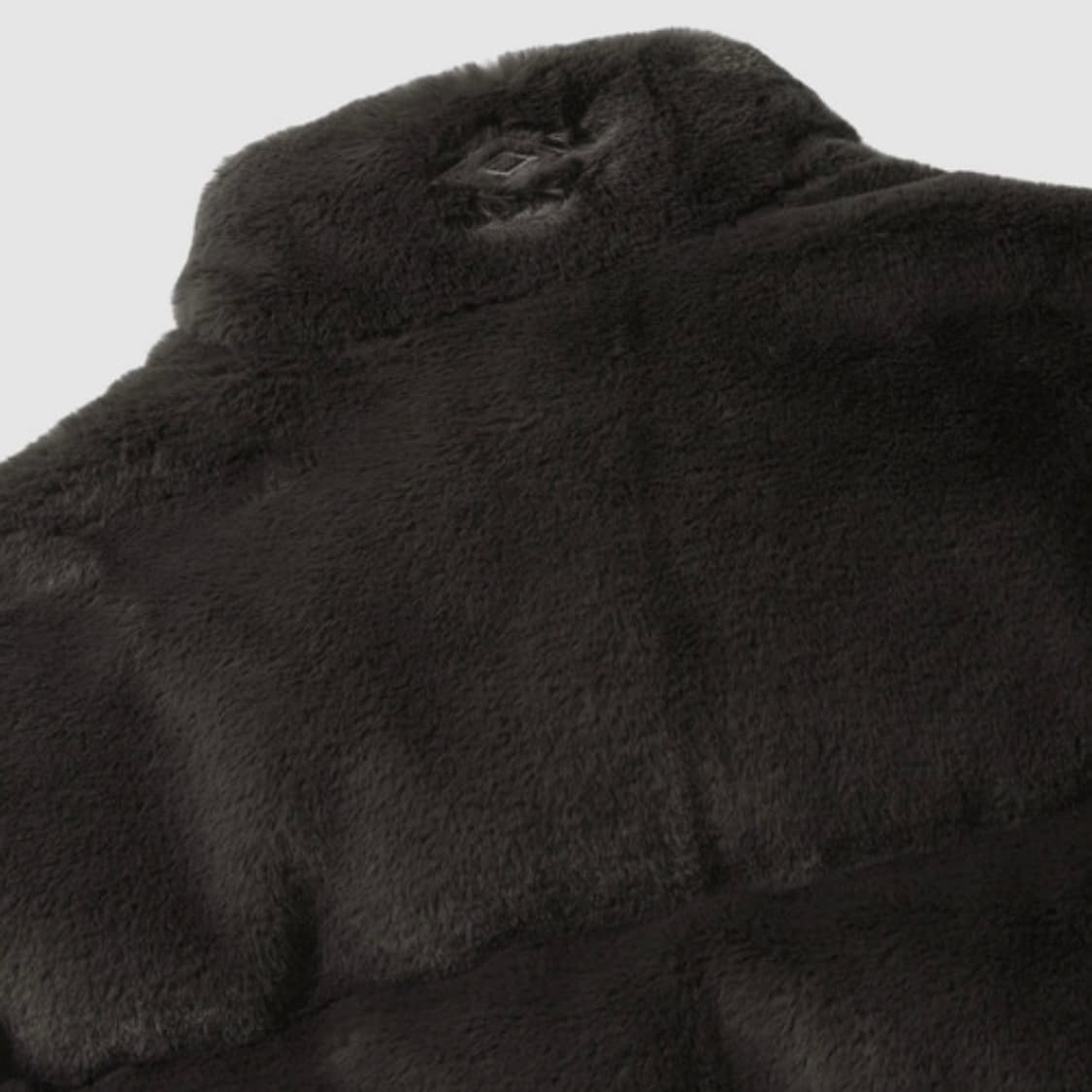 엄브로 우먼스 에코 퍼 다운 자켓 차콜 상품이미지6