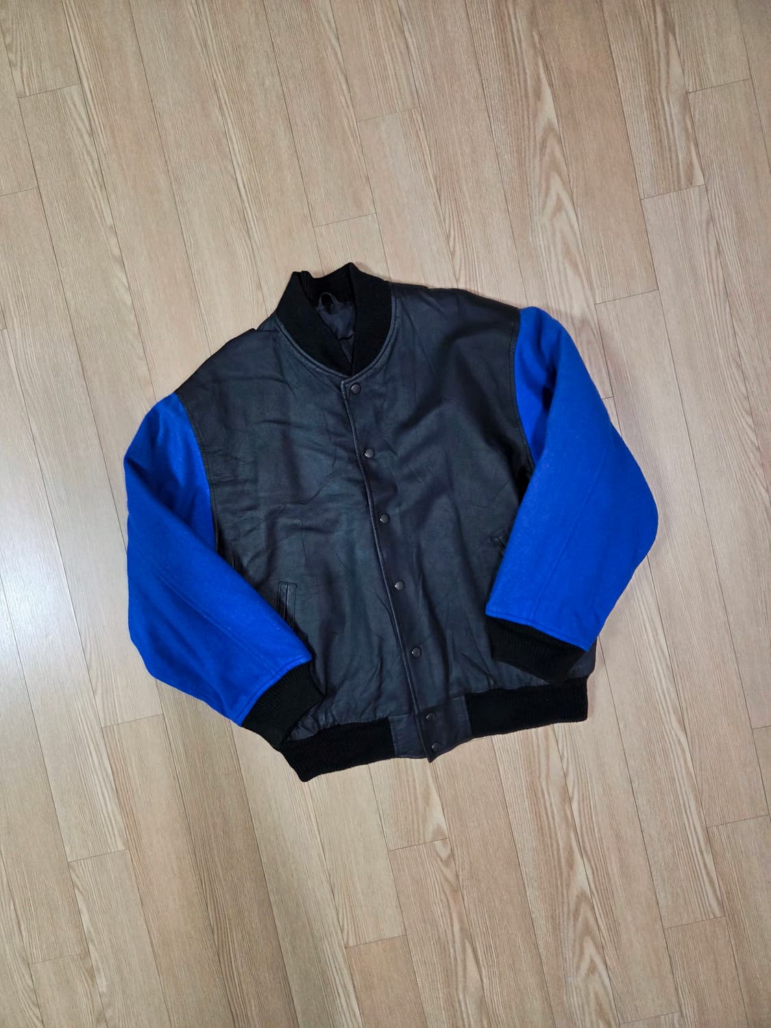 WONDA 페인팅 커스텀 울 슬리브 바시티 재킷 상품이미지3