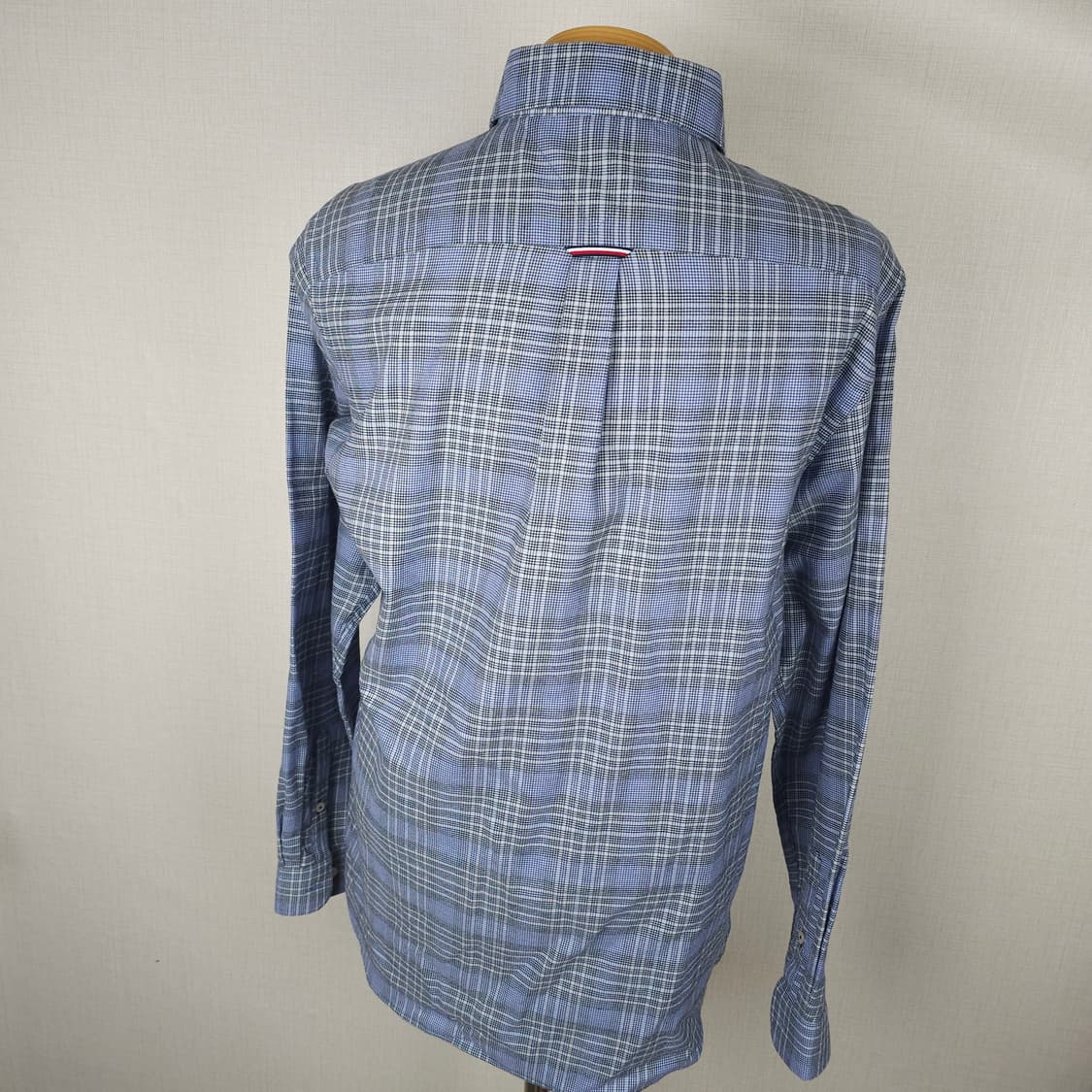 타미힐피거 긴팔남방 남자95사이즈  상품이미지4