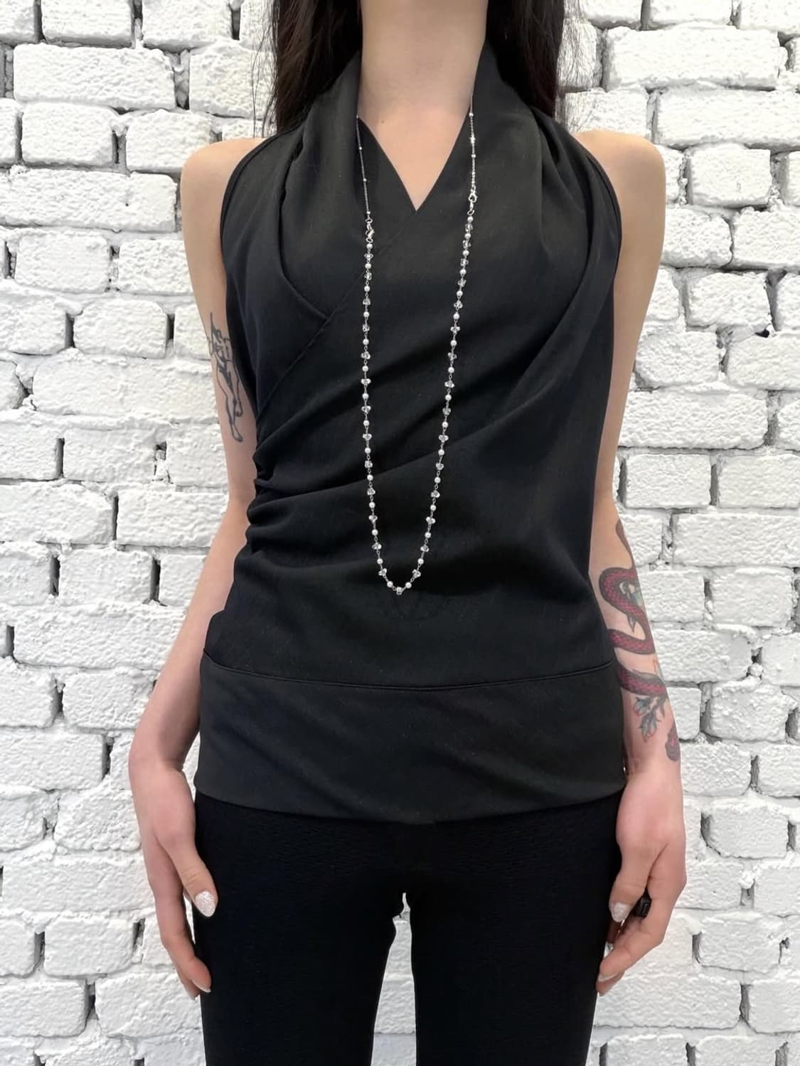 Noir Draped Halterneck Bias Top 상품이미지3