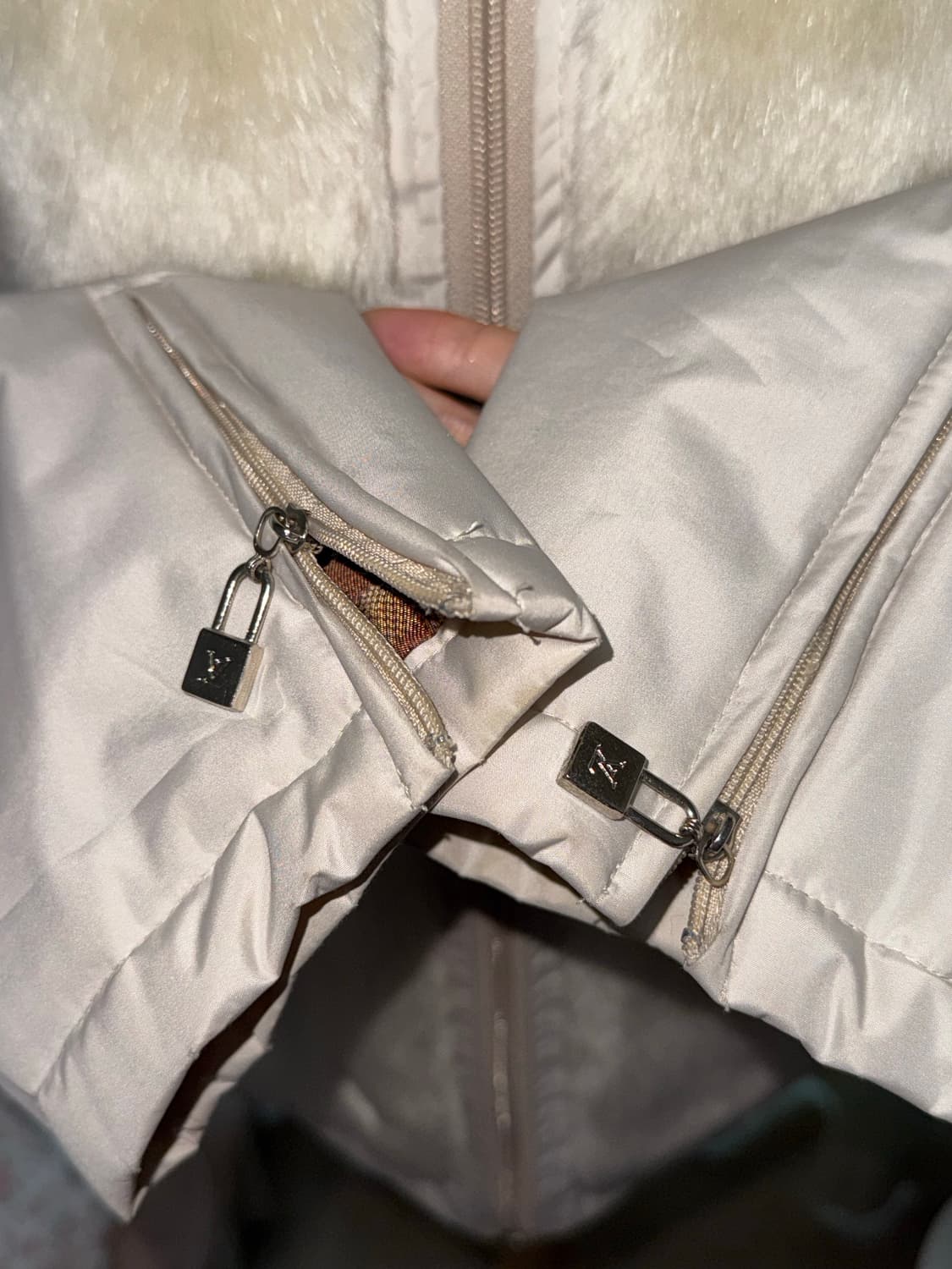 Louis Vuitton fur jacket 상품이미지4