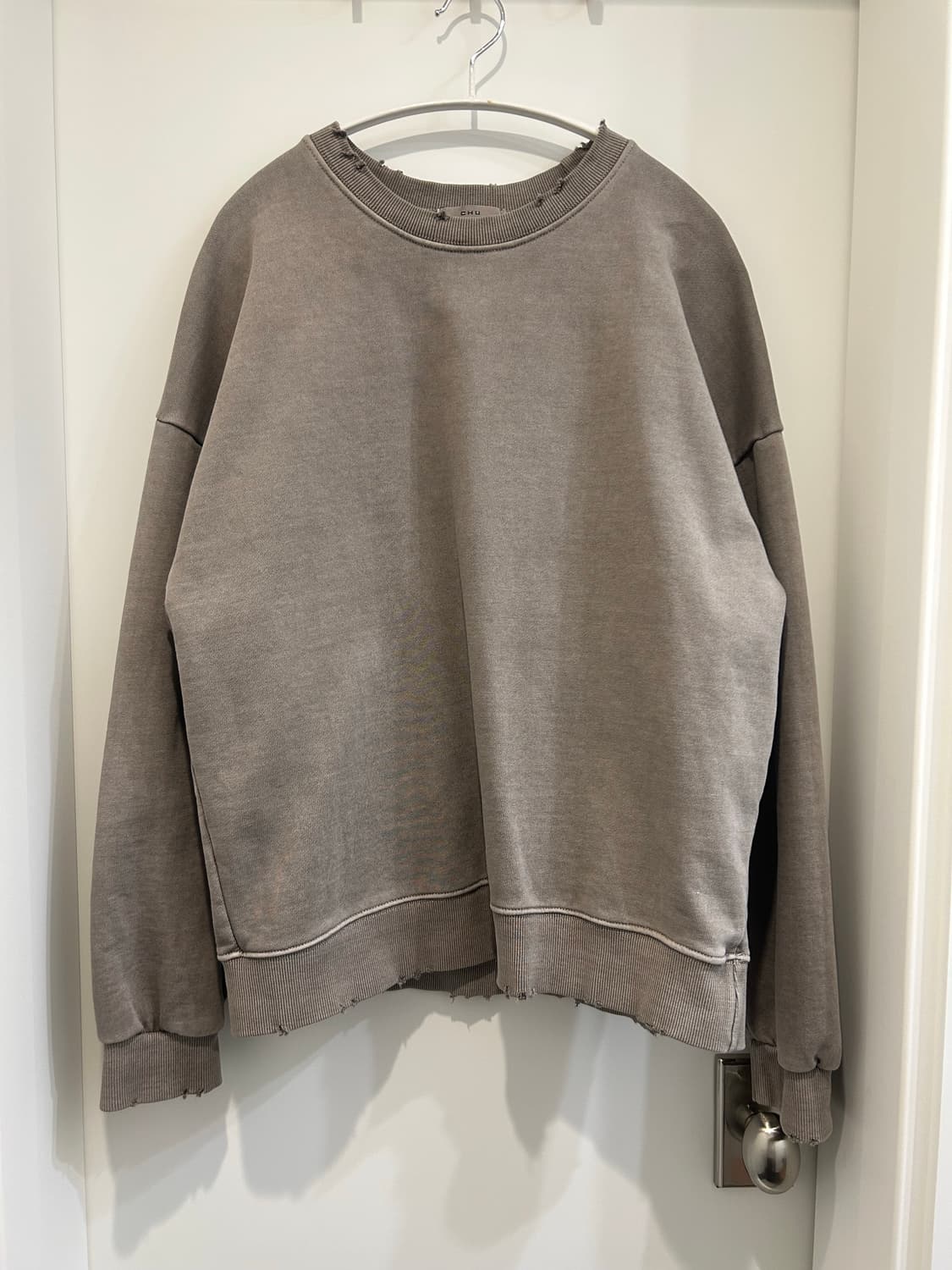 피그먼트 워싱 맨투맨 상품이미지1