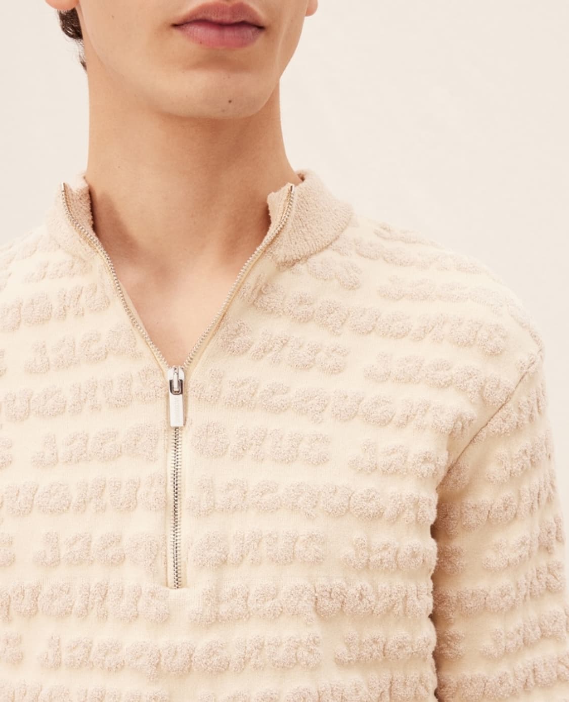 자크뮈스 LA MAILLE LUIS 자카드 로고 쿼터집 니트 상품이미지3