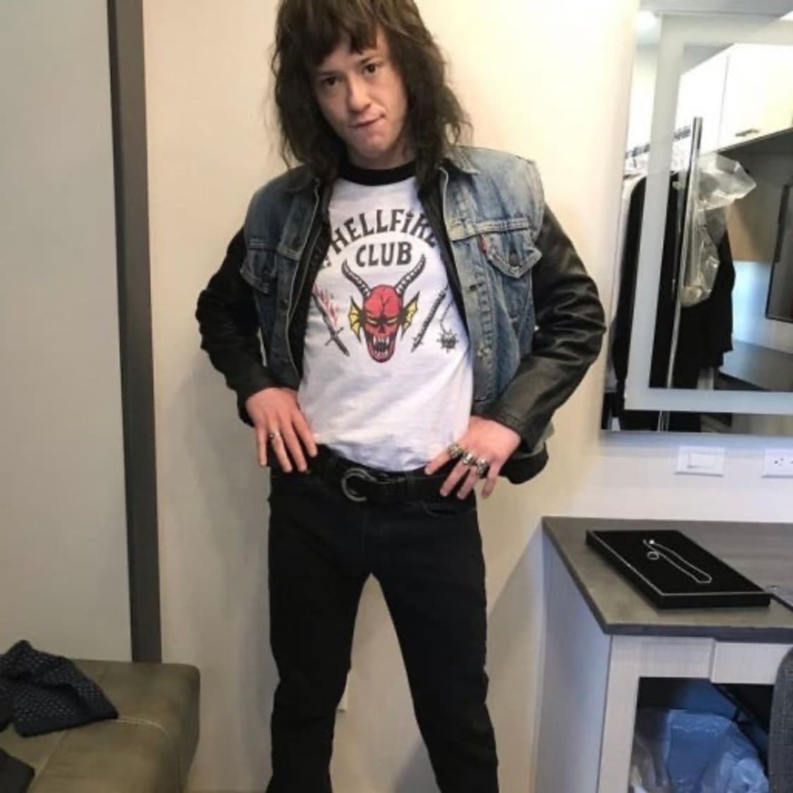 넥플릭스 기묘한이야기 헬파이어 클럽 티셔츠 상품이미지3