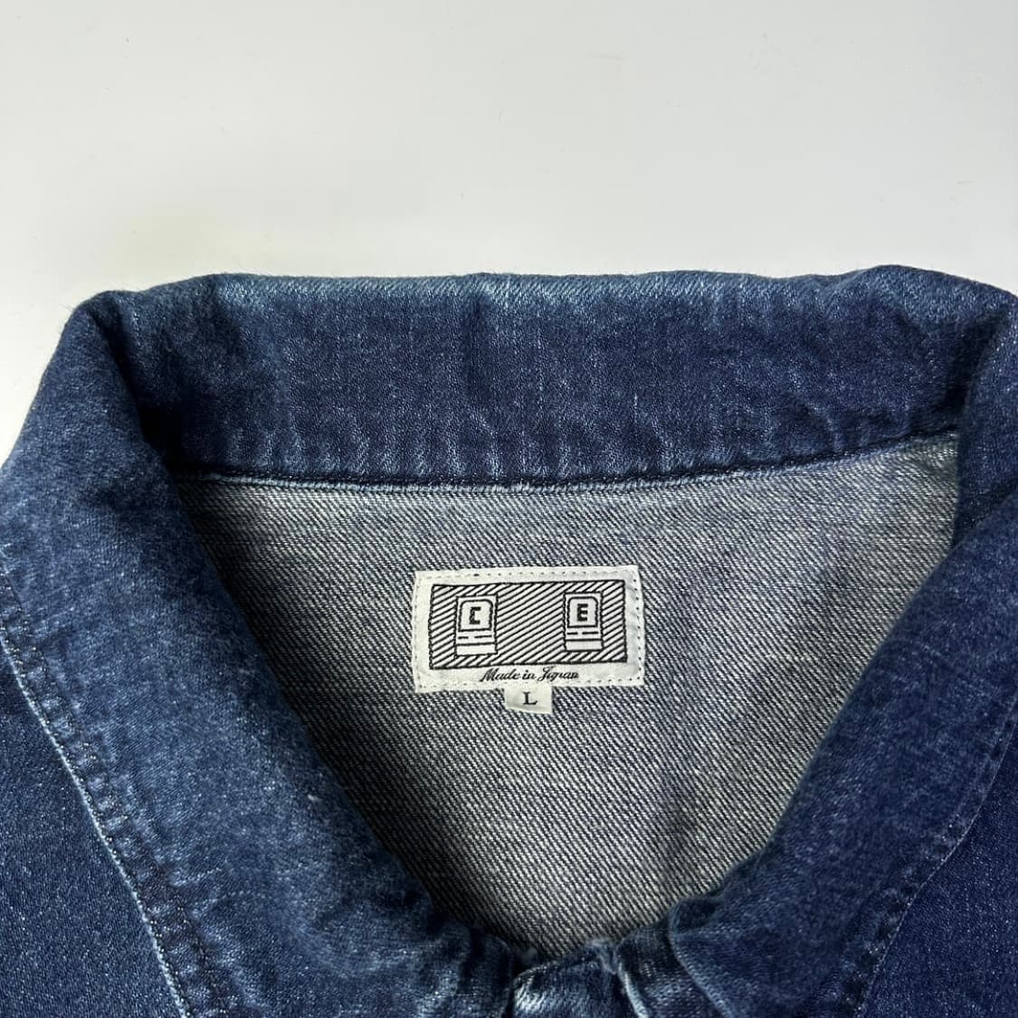 카브엠트 미니멀 데님 자켓 상품이미지4