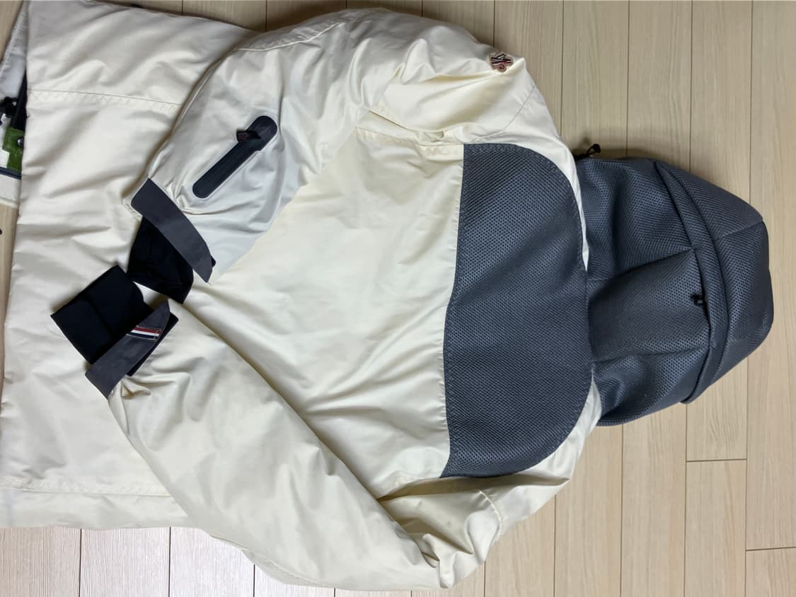 몽클레어 그레노블 오리털 보드복 상품이미지2