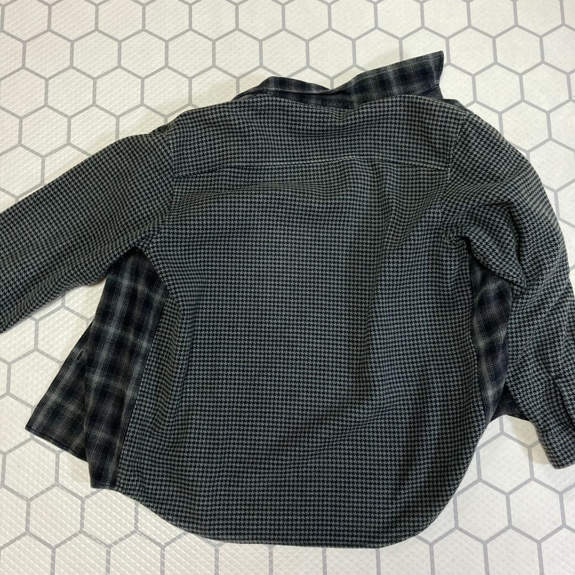 (L) 슈프림 23FW 하운드투스 플레이드 플란넬 셔츠 블랙 상품이미지8