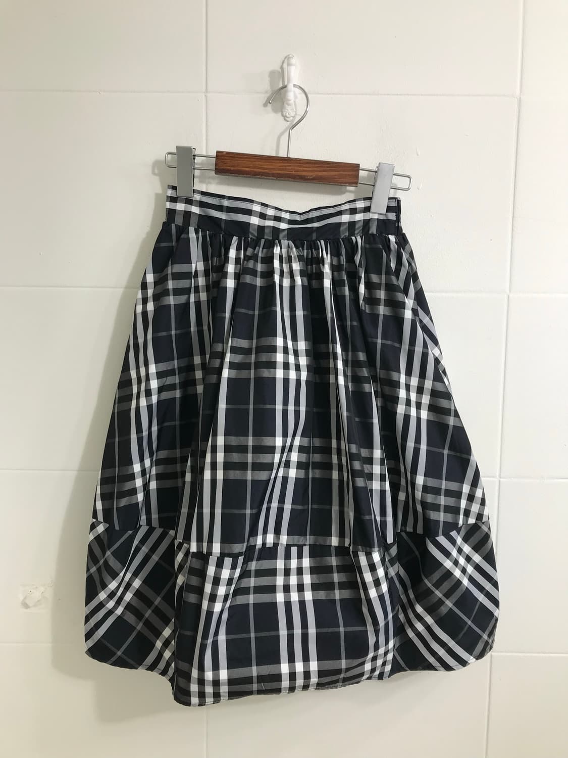 네이비 니혼진 프레피 무스탕 코트 코디세트 상품이미지8