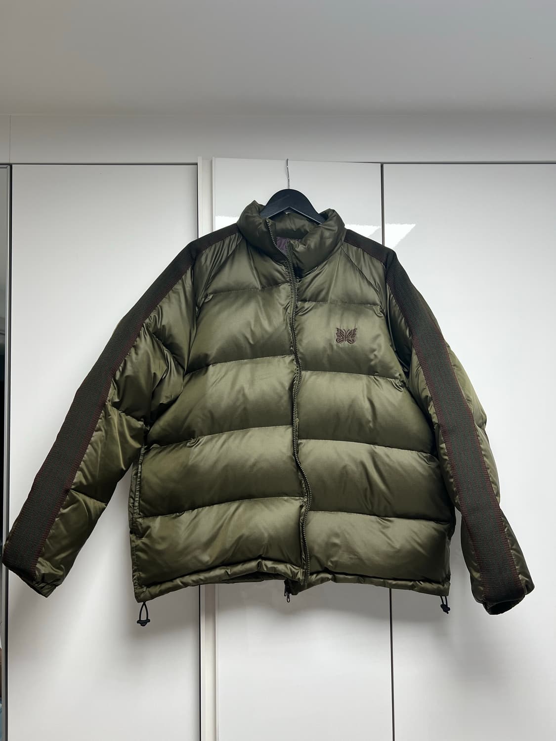 니들스 x 빔즈 다운자켓 상품이미지2