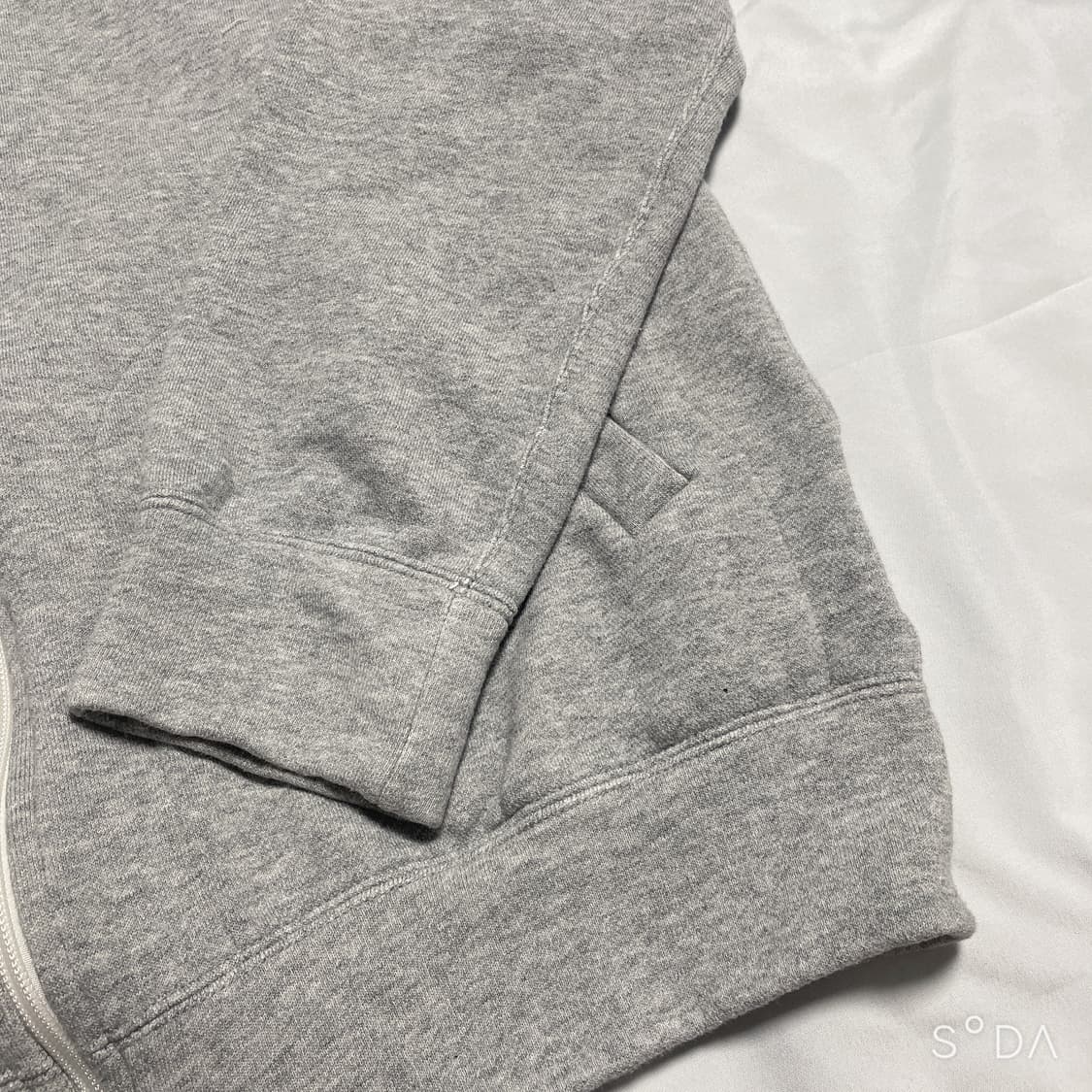 꼼데가르송 멀티 하트 스탠드 칼라 집업 스웨트셔츠 XL 상품이미지7