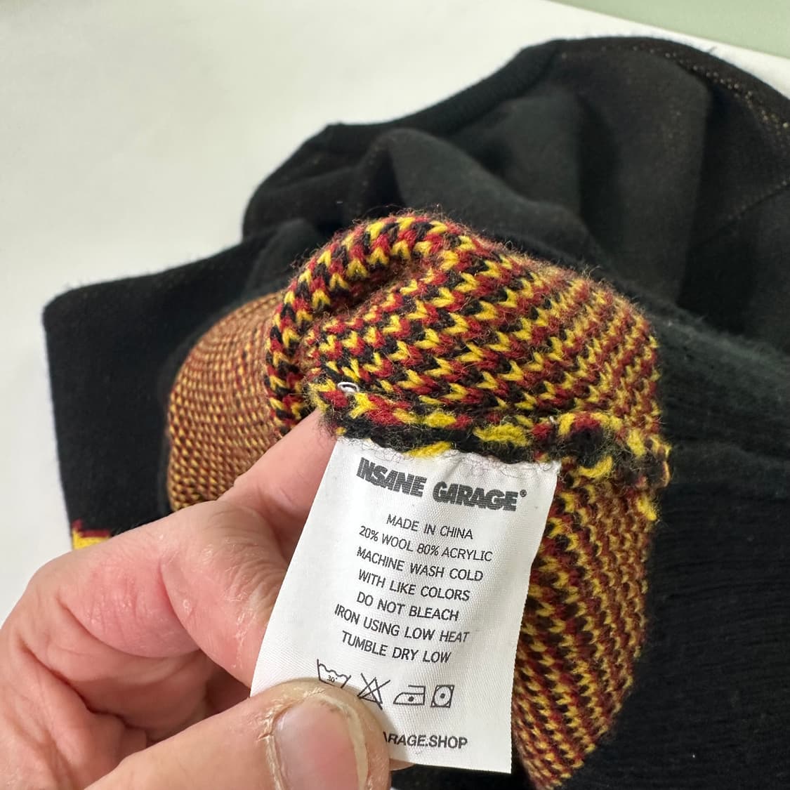 OS 인세인개러지 루즈오버핏 블랙 암로고 울 라운드니트 상품이미지7