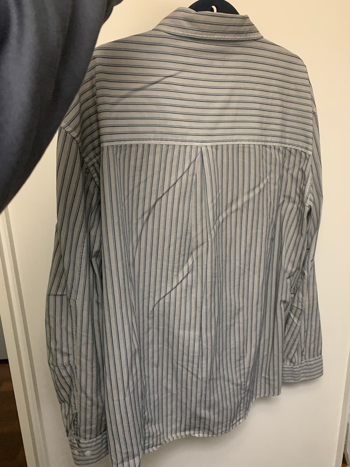 해칭룸 24f/w stripe shirt 상품이미지3