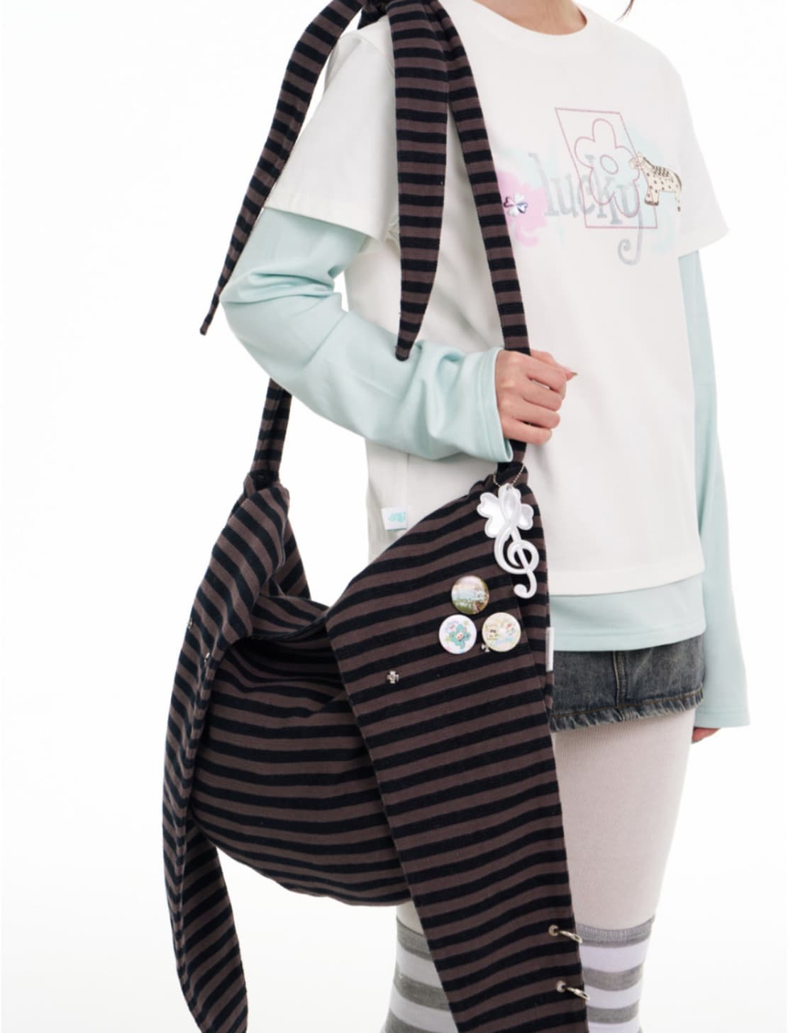 BETWEENAND Y2K Rabbit Cross Bag 비트윈앤드 상품이미지1