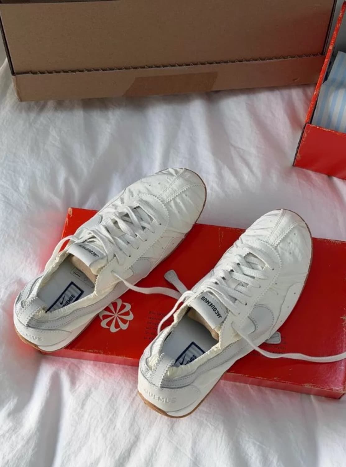 나이키 x 자크뮈스 문 슈 SP 소프트 펄 세일 250MM 39 상품이미지4