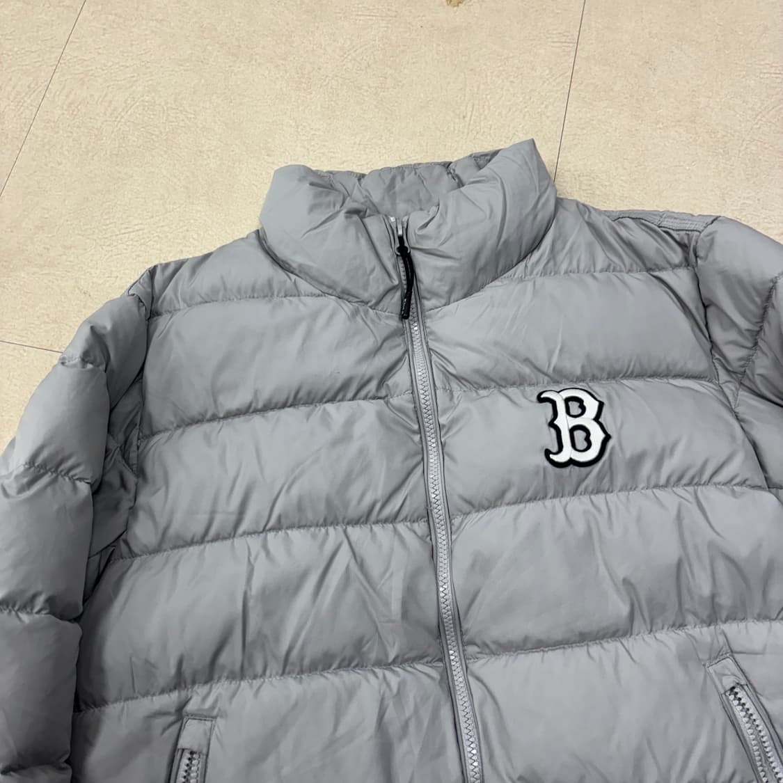 MLB 보스턴 그레이 빅로고 푸퍼 패딩 상품이미지2
