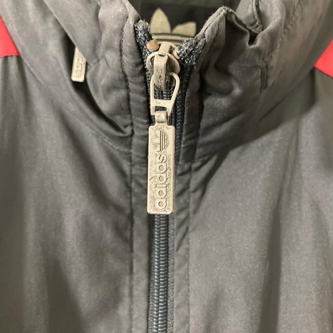 아디다스 멀티컬러 포인트 배색 윈드브레이커 상품이미지3