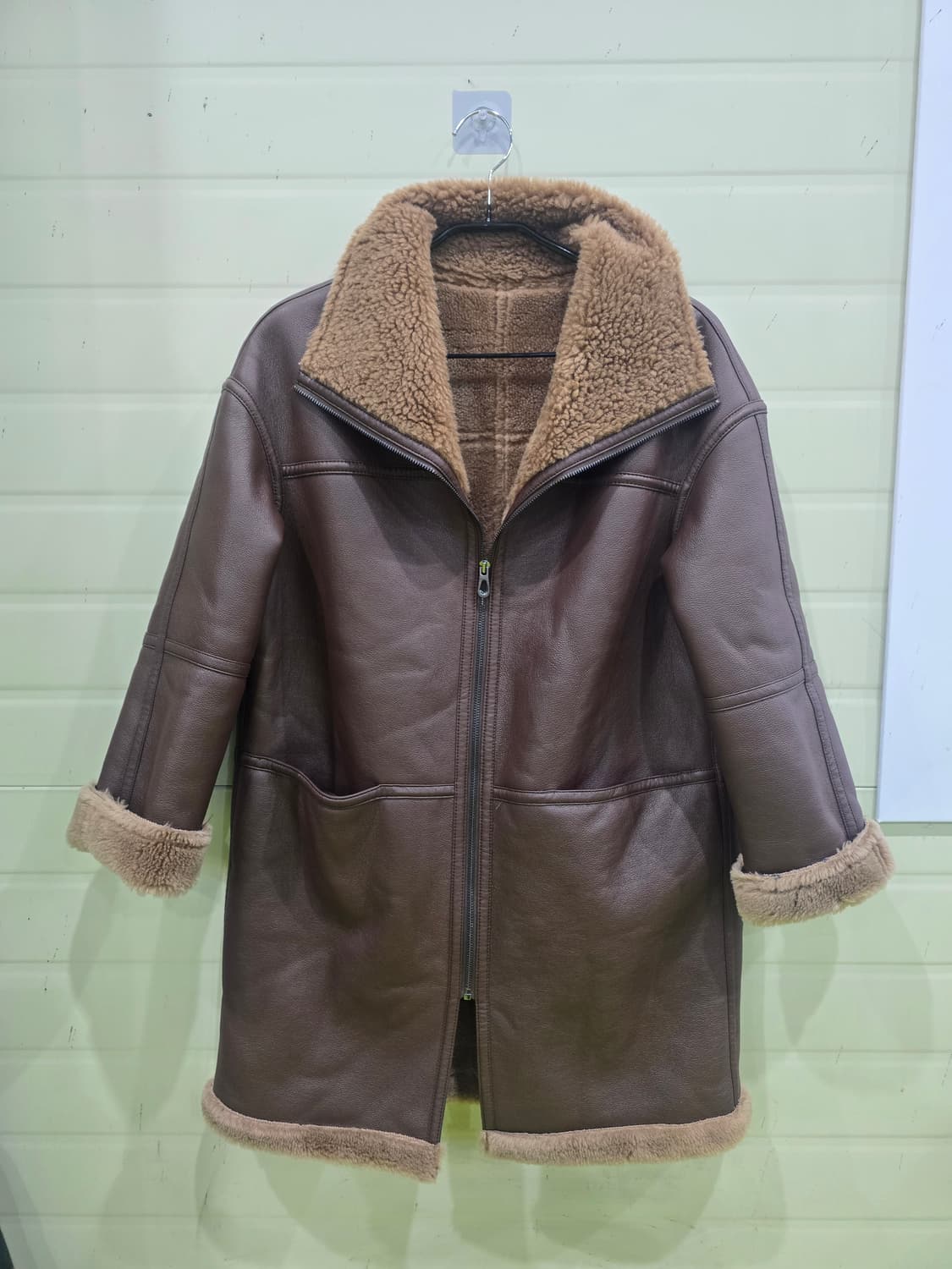 리오벨(LIOBELL) 양모 100% 롱 무스탕 상품이미지8