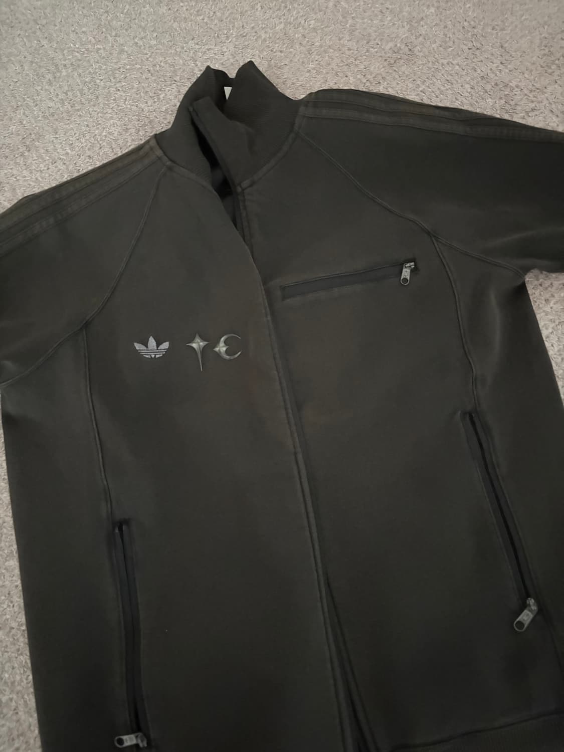 아디다스 떠그클럽 트랙탑 블랙 L 사이즈 상품이미지1