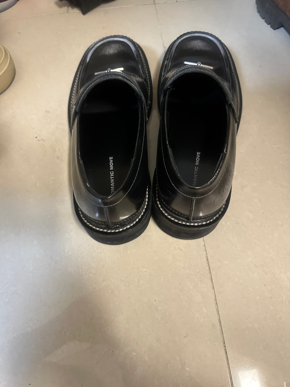 로맨틱무브 로퍼 265 판매합니다. 상품이미지2