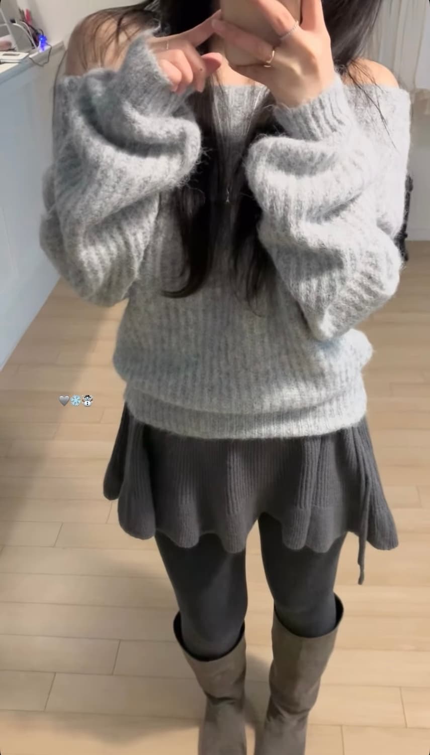 (새상품)누아누아 윈터 보들 오프숄더 니트 상품이미지8