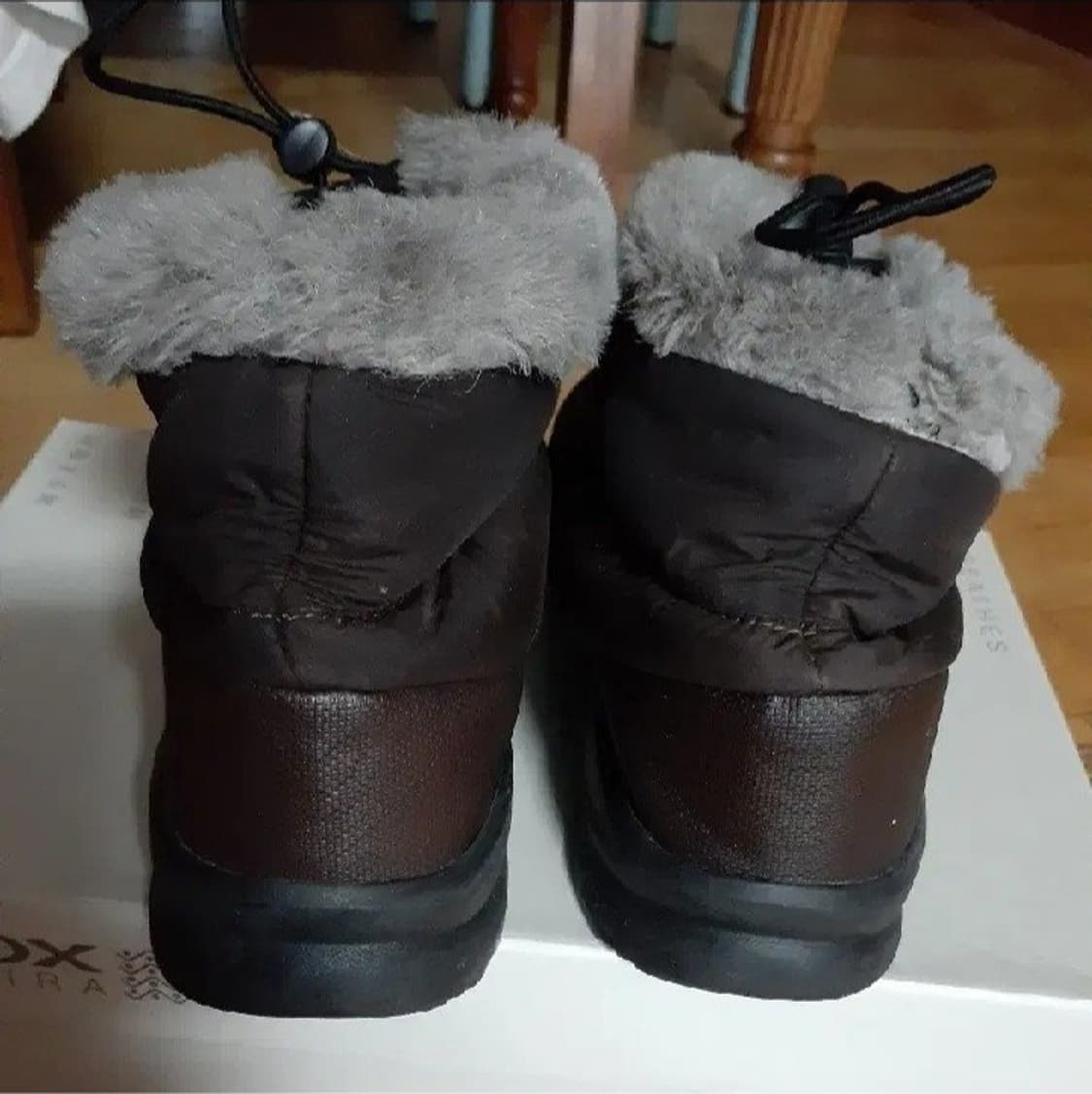 노스페이스 여성 패딩 숏부츠 브라운 NZS99D64 브라운 240 상품이미지5