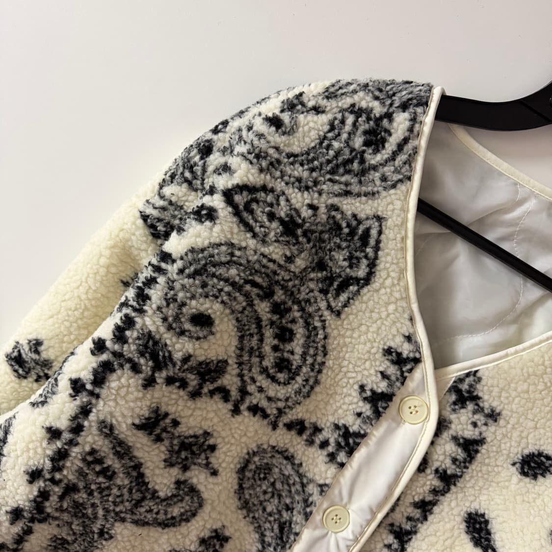 새상품 여자 페이즐리 누빔 점퍼 (아이보리) 상품이미지4