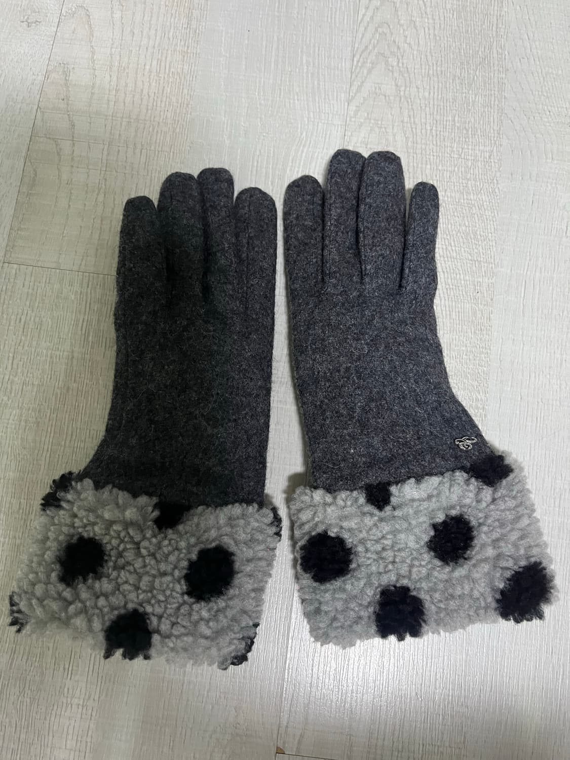 에이레브 장갑 상품이미지1