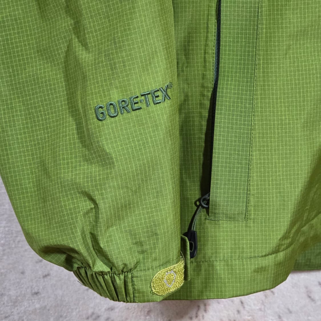 블랙야크 고어텍스 그린 바람막이 자켓 상품이미지4