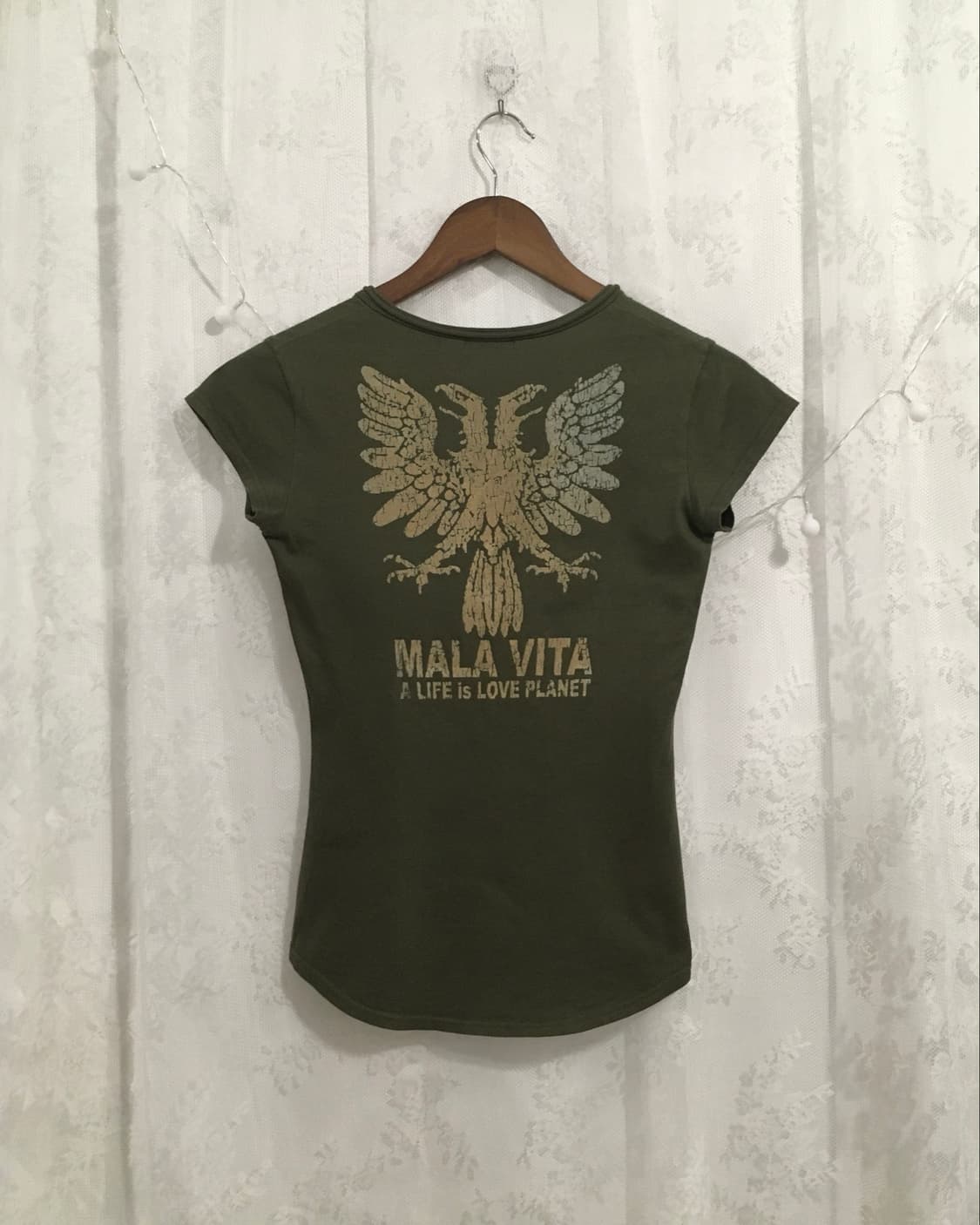 JPN khaki graphic v-neck top 상품이미지6