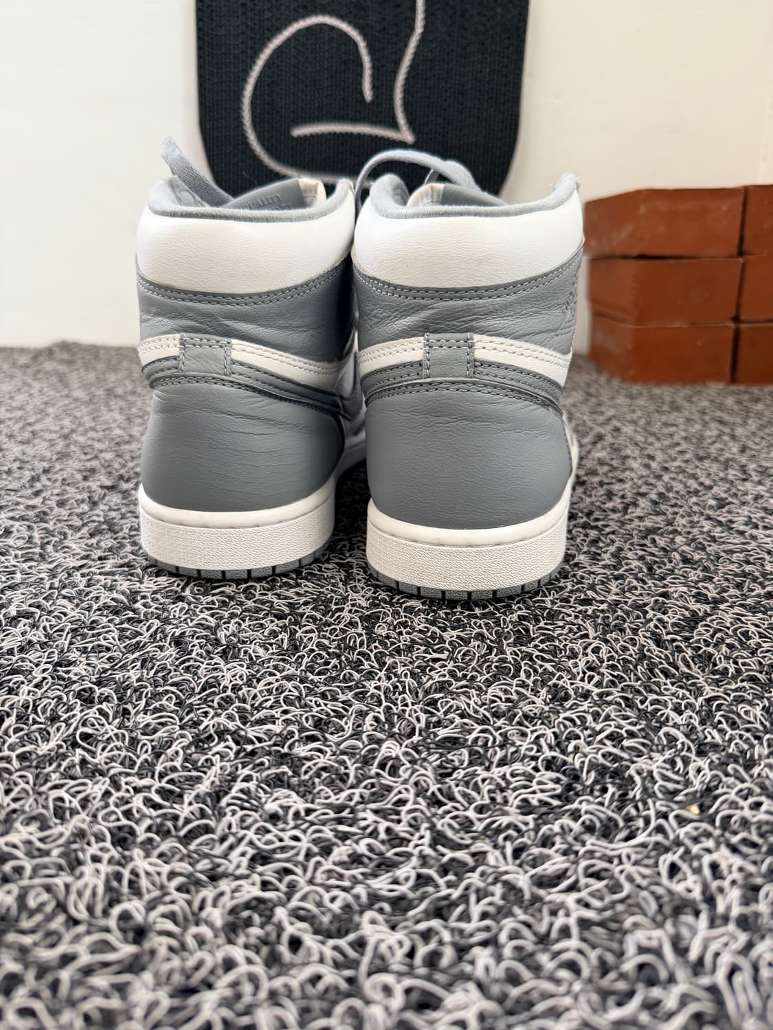 나이키 에어 조던 1 하이 회색 265mm 상품이미지5